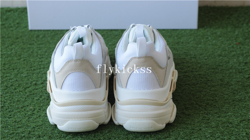 Balenciaga 2017 Fall Winter Triple-S Sneakers Cream